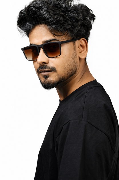 Black - Regular Fit Essentials