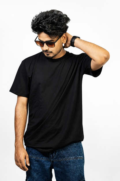 Black - Regular Fit Essentials