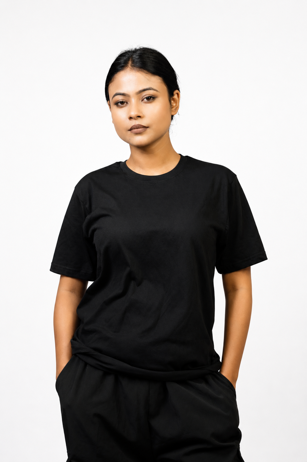Black - Regular Fit Essentials
