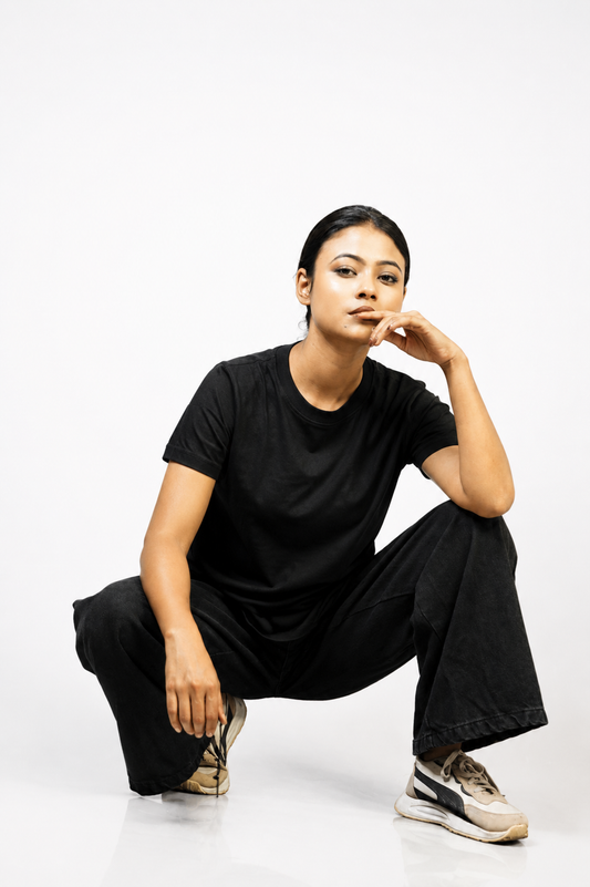 Black - Regular Fit Essentials